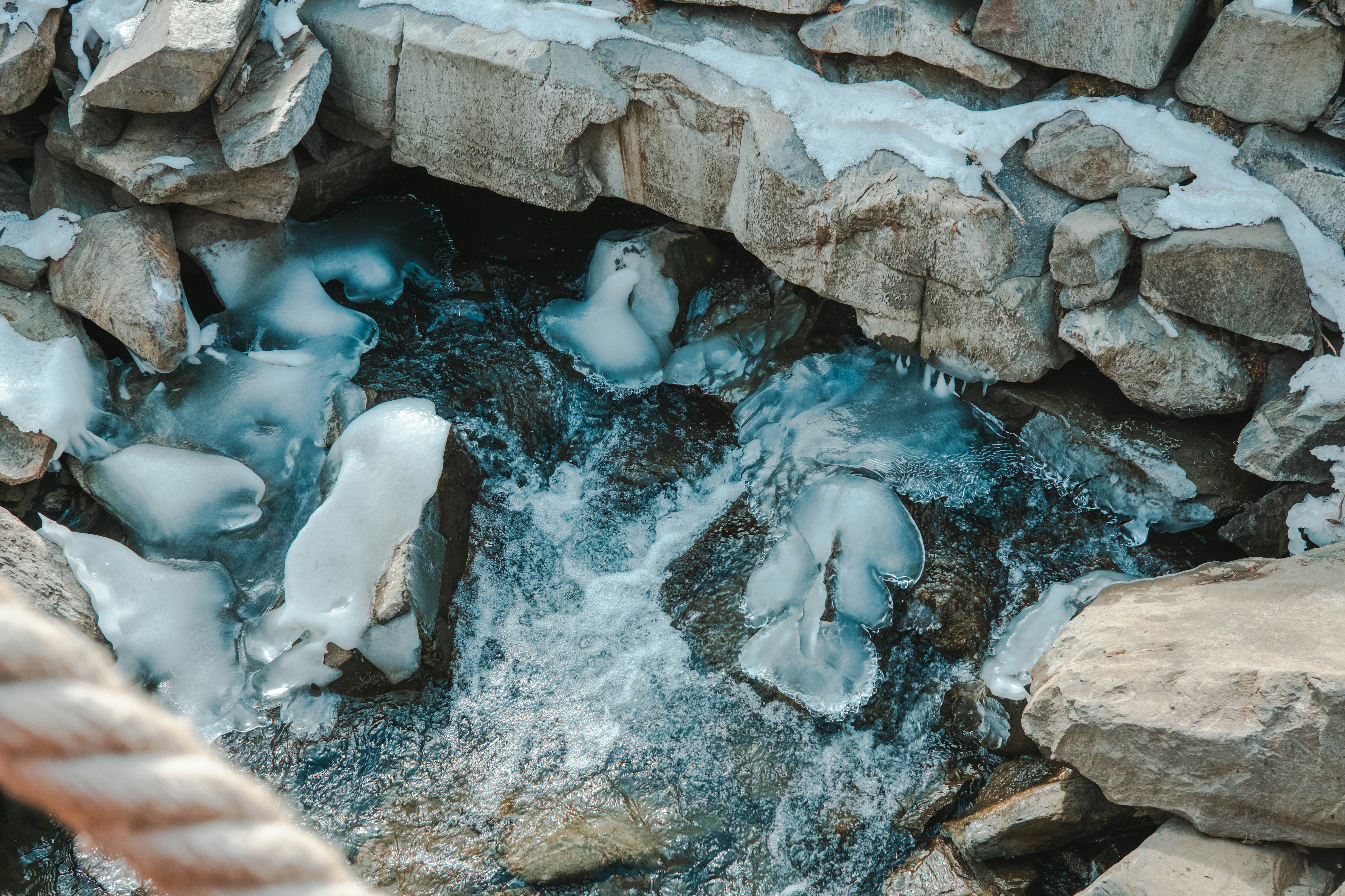 Cold plunge bath